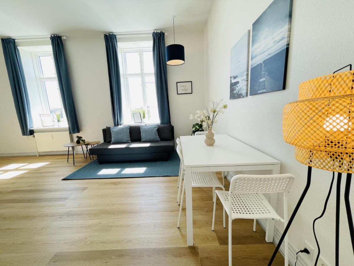 Aday - Blue Light Suite Apartment In The Center Of Hjørring Екстериор снимка