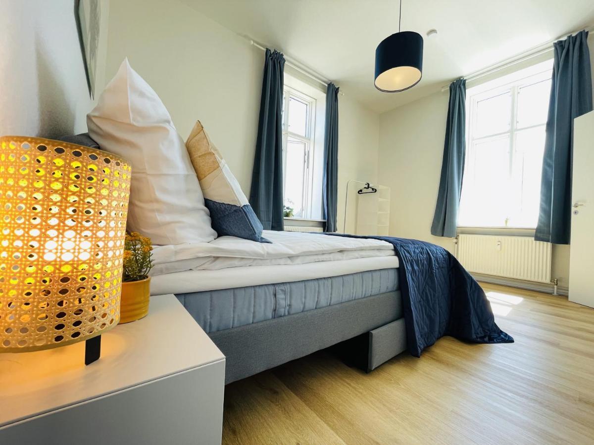 Aday - Blue Light Suite Apartment In The Center Of Hjørring Екстериор снимка
